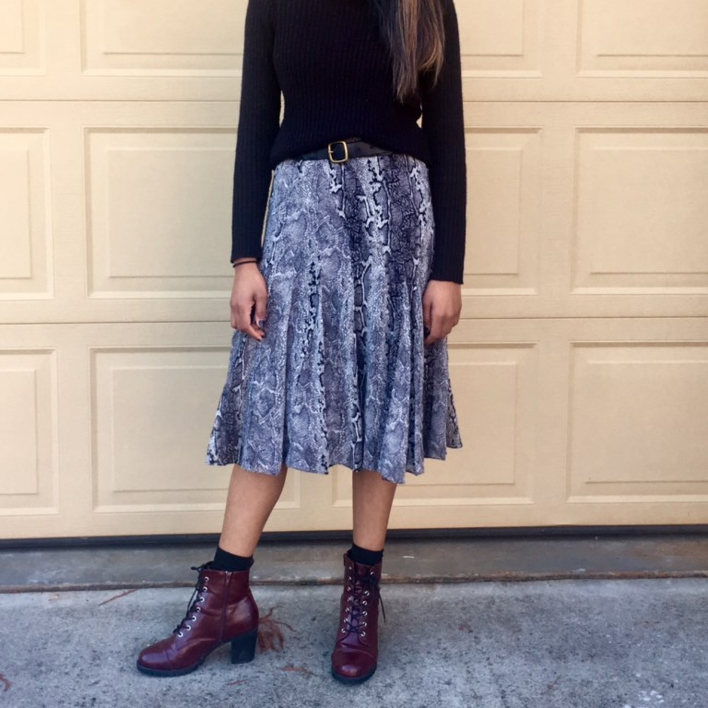 Jones NY snakeprint skirt